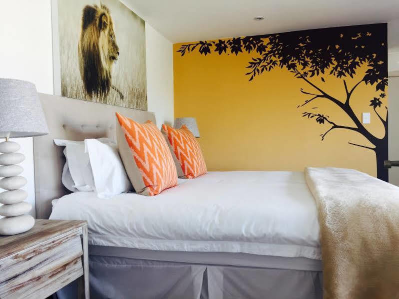 5 Options Guest House Bloubergstrand Exteriér fotografie