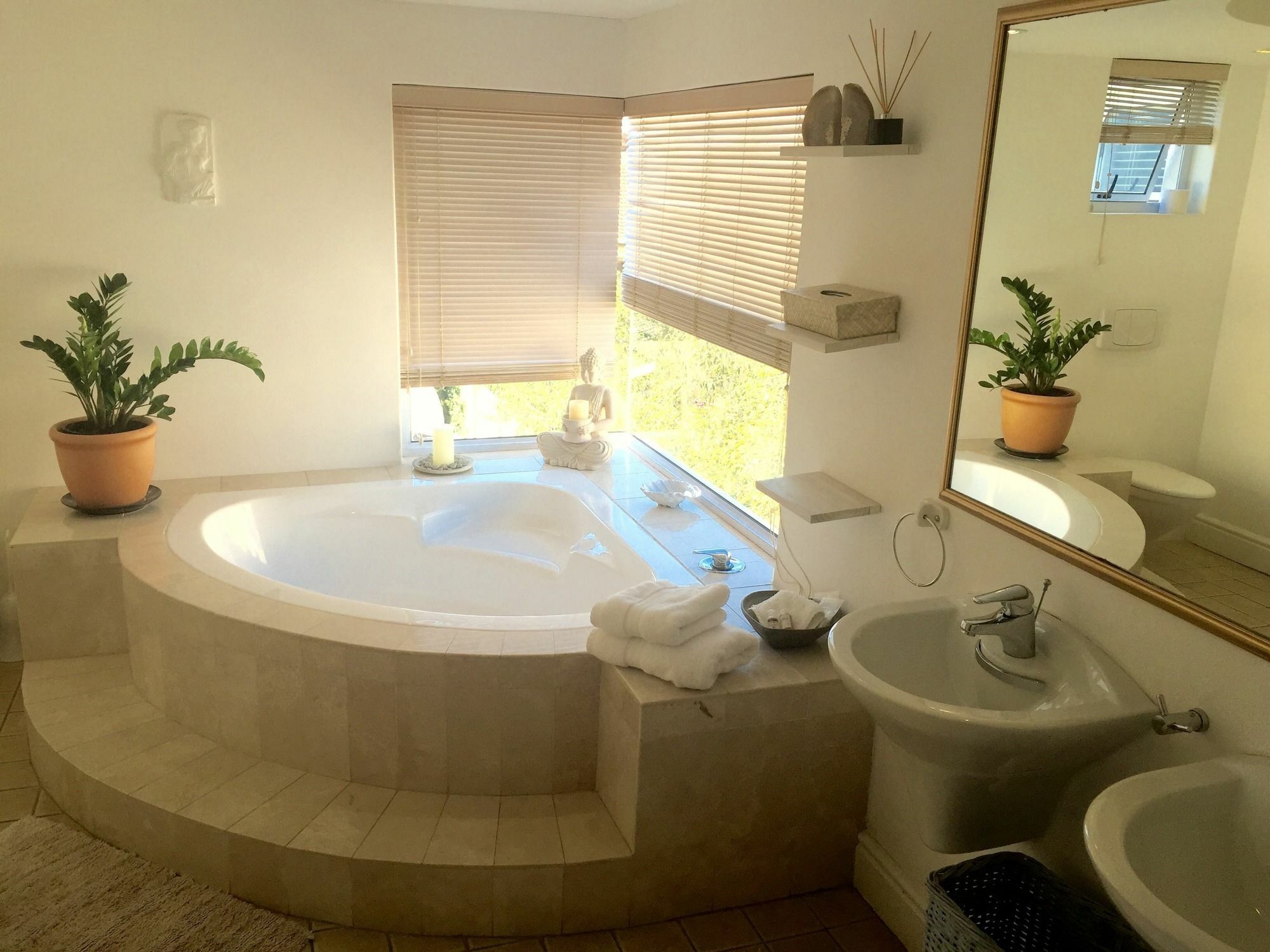 5 Options Guest House Bloubergstrand Exteriér fotografie